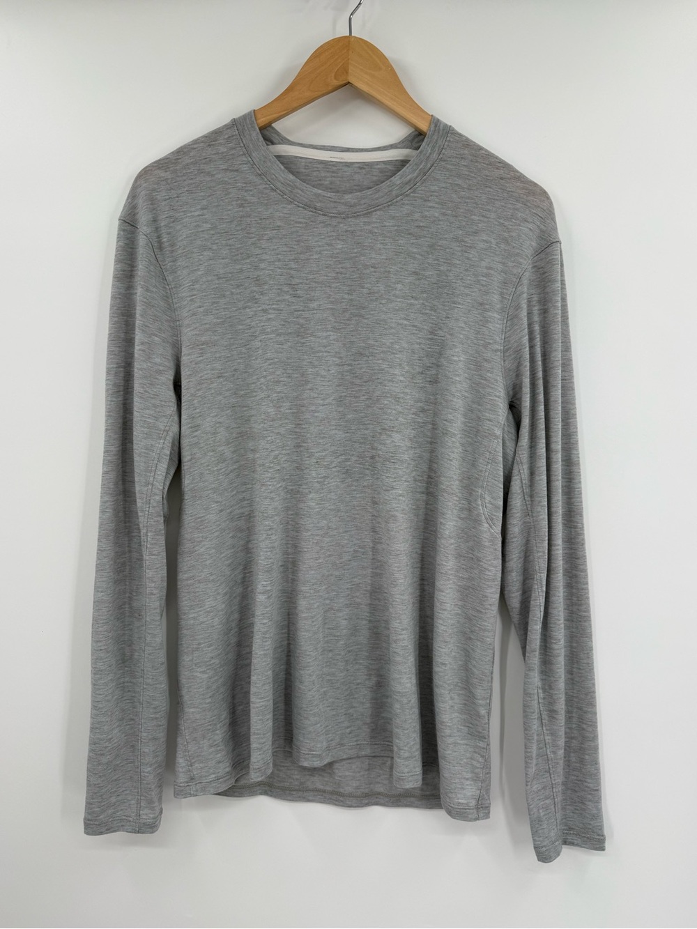 Lululemon Men's Long Sleeve Crew Tee | Heather Gray | Medium